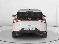 Usado Hyundai i20 101 CV (74 kW) 2021 Blanco Utilitario
