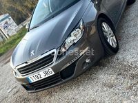 Usado Peugeot 308 Active 100 CV (73 kW) 2016 Gris / plata Berlina