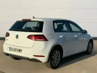 Usado VW Golf VII Advance 115 HP (84 kW) 2019 Branco Sedan