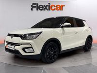 Usado Ssangyong (KGM) Tivoli Limited 163 CV (119 kW) 2019 Blanco SUV