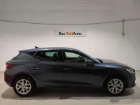 Usado Seat Leon Style 150 CV (110 kW) 2024 Gris Berlina
