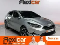 Usado Kia Ceed Style 120 CV (88 kW) 2024 Gris Utilitario