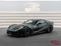 Usado Ferrari 812 799 CV (587 kW) 2022 Verde Descapotable