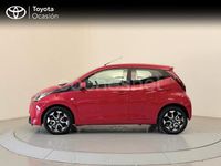 Usado Toyota Aygo X-play 72 CV (52 kW) 2021 Rojo Utilitario