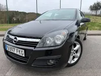 Usado Opel Astra Sport 100 CV (73 kW) 2007 Negro Berlina