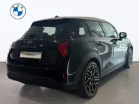Usado Mini Cooper 114 kW (156 CV) 2025 Midnight black ii metalizada Utilitario