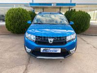 Usado Dacia Sandero Stepway 90 CV (66 kW) 2015 Azul Utilitario
