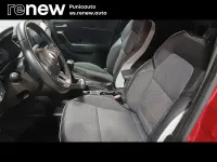Usado Renault Captur 140 CV (102 kW) 2022 Rojo SUV