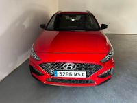 Usado Hyundai i30 N Line 120 CV (88 kW) 2024 Rojo Familiar