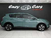 Usado Hyundai Bayon 100 CV (73 kW) 2023 Verde SUV