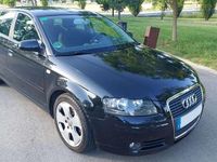 Usado Audi A3 Sportback Ambition 125 CV (91 kW) 2008 Negro Utilitario