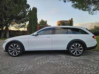 Usado Mercedes E220 194 CV (142 kW) 2018 Blanco Familiar