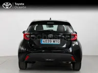 Usado Toyota Yaris Hybrid Active 116 CV (85 kW) 2025 Negro Berlina