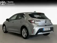 Usado Toyota Corolla Active 122 CV (89 kW) 2023 Gris / plata Berlina
