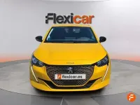 Usado Peugeot e-208 Allure 100 kW (136 CV) 2024 Amarillo Utilitario