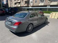 Usado Mercedes E220 194 CV (142 kW) 2019 Gris / plata Berlina