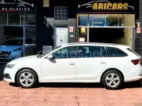 Begagnad Skoda Octavia Active 115 HK (84 kW) 2021 Vit Kombi