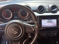 Usado Suzuki Swift 90 CV (66 kW) 2018 Rojo Berlina