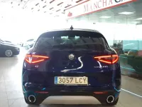 Usado Alfa Romeo Stelvio Executive 210 CV (154 kW) 2019 Azul SUV