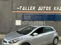Usado Hyundai i30 110 CV (80 kW) 2013 Gris / plata Berlina