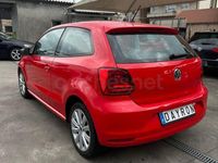 Usado VW Polo 75 CV (55 kW) 2015 Rojo Berlina