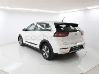 Usado Kia Niro 141 CV (103 kW) 2018 Blanco SUV