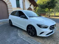 Usado Mercedes B180 136 CV (100 kW) 2020 Blanco Utilitario