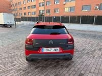 Usado Citroën C4 Cactus Live 99 CV (72 kW) 2016 Rojo Utilitario