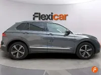 Usado VW Tiguan Life 150 CV (110 kW) 2022 Azul SUV