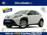 Usado Toyota Aygo X Play 72 CV (52 kW) 2023 Blanco SUV