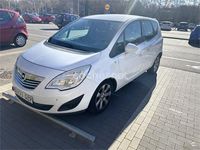 Usado Opel Meriva Cosmo 100 CV (73 kW) 2010 Blanco Monovolumen