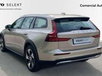 Usado Volvo V60 CC Core 197 CV (144 kW) 2023 Familiar