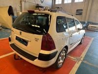 Usado Peugeot 307 110 CV (80 kW) 2004 Blanco Familiar