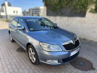 Usado Skoda Octavia Active 105 HP (77 kW) 2012 Cinzento Sedan