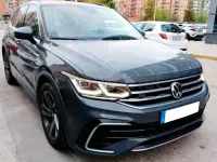 Usado VW Tiguan R-line 150 CV (110 kW) 2022 Gris / plata SUV