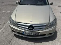 Usado Mercedes C200 136 CV (100 kW) 2010 Beige Berlina