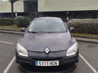 Usado Renault Mégane Dynamique 110 CV (80 kW) 2011 Gris / plata Berlina
