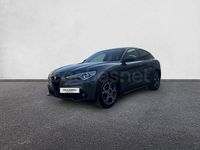 Usado Alfa Romeo Stelvio Sprint 190 CV (139 kW) 2022 Gris / plata SUV