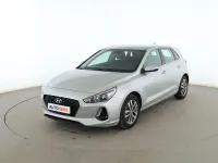 Usado Hyundai i30 140 CV (102 kW) 2017 Gris Berlina