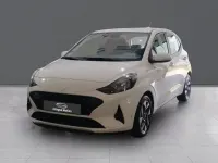Usado Hyundai i10 66 CV (48 kW) 2024 Verde Utilitario
