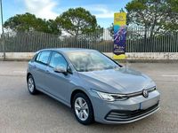 Usado VW Golf VIII Life 130 CV (95 kW) 2020 Gris / plata Berlina