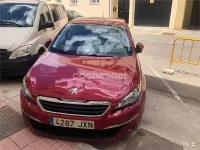 Usado Peugeot 308 Style 120 CV (88 kW) 2017 Rojo Berlina