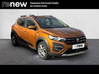 Usado Dacia Sandero Comfort 100 CV (73 kW) 2021 Naranja Berlina