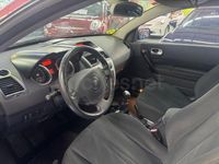 Usado Renault Mégane Cabriolet Dynamique 136 CV (100 kW) 2004 Granate Descapotable