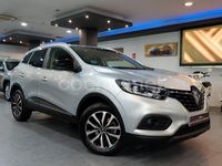 Usado Renault Kadjar LIMITED 140 CV (102 kW) 2022 Gris / plata SUV