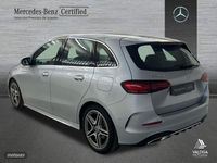 Usado Mercedes B200 150 CV (110 kW) 2024 Gris / plateado Monovolumen
