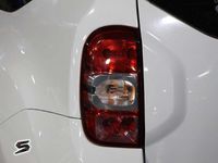 Begagnad Dacia Duster Lauréate 124 HK (91 kW) 2017 Vit SUV