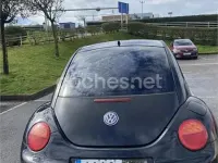 Usado VW New Beetle 100 CV (73 kW) 2000 Negro Utilitario