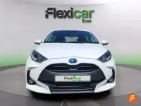 Usado Toyota Yaris Style 116 CV (85 kW) 2025 Blanco Utilitario
