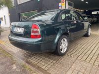 Usado Skoda Superb 115 CV (84 kW) 2007 Verde Berlina